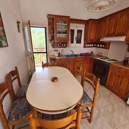 το κτήμα της ελιάς του τάκη Paralia Demonias