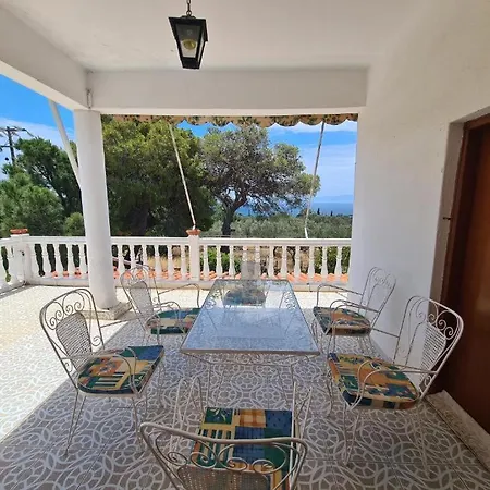 το κτήμα της ελιάς του τάκη Paralia Demonias