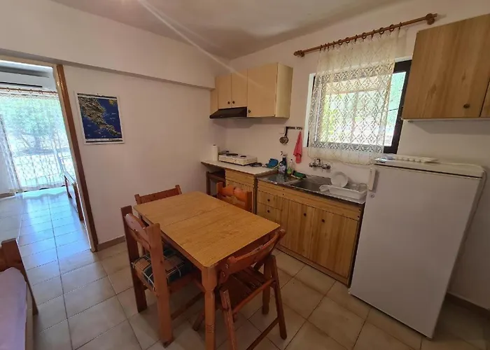 το κτήμα της ελιάς του τάκη Летний дом Paralia Demonias