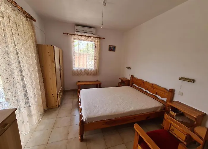 το κτήμα της ελιάς του τάκη * Paralia Demonias