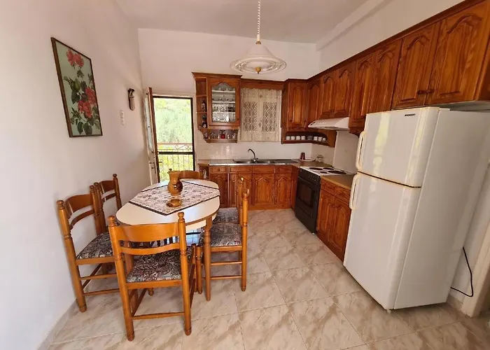 το κτήμα της ελιάς του τάκη *