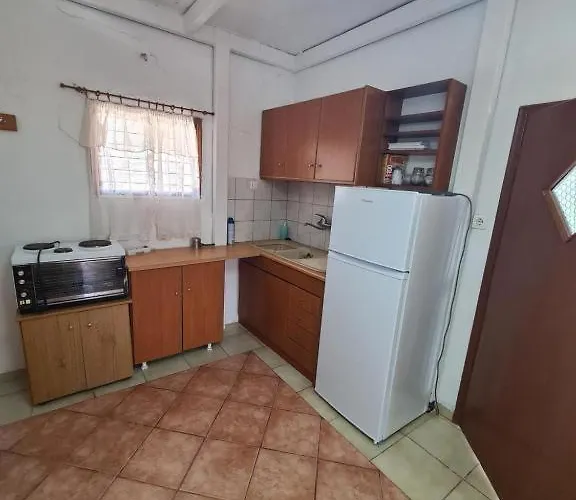 το κτήμα της ελιάς του τάκη Paralia Demonias