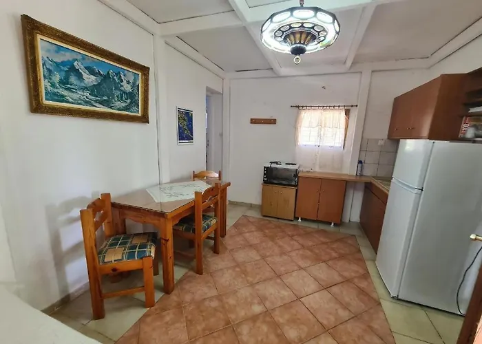 το κτήμα της ελιάς του τάκη *